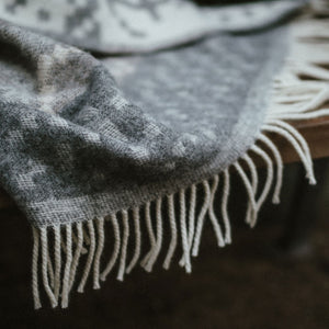 Jacquard Woven Throw - 100% Wool - Skaftö (200x130cm)