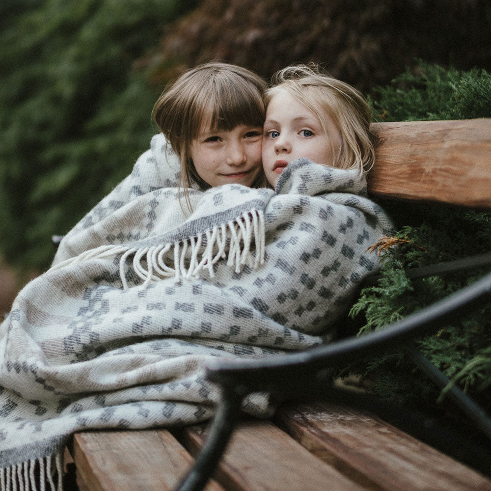 Jacquard Woven Throw - 100% Wool - Skaftö (200x130cm)