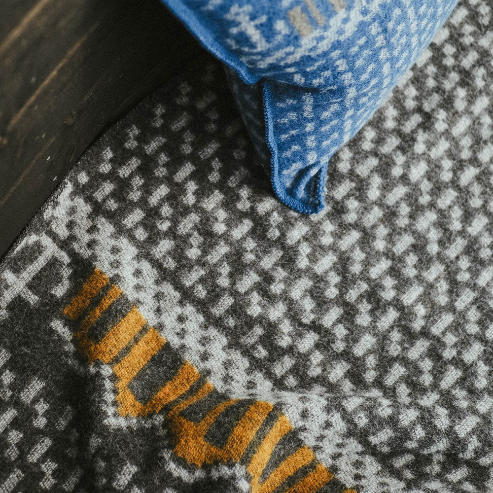 Jacquard Woven Throw - 100% Wool - Skaftö (200x130cm)