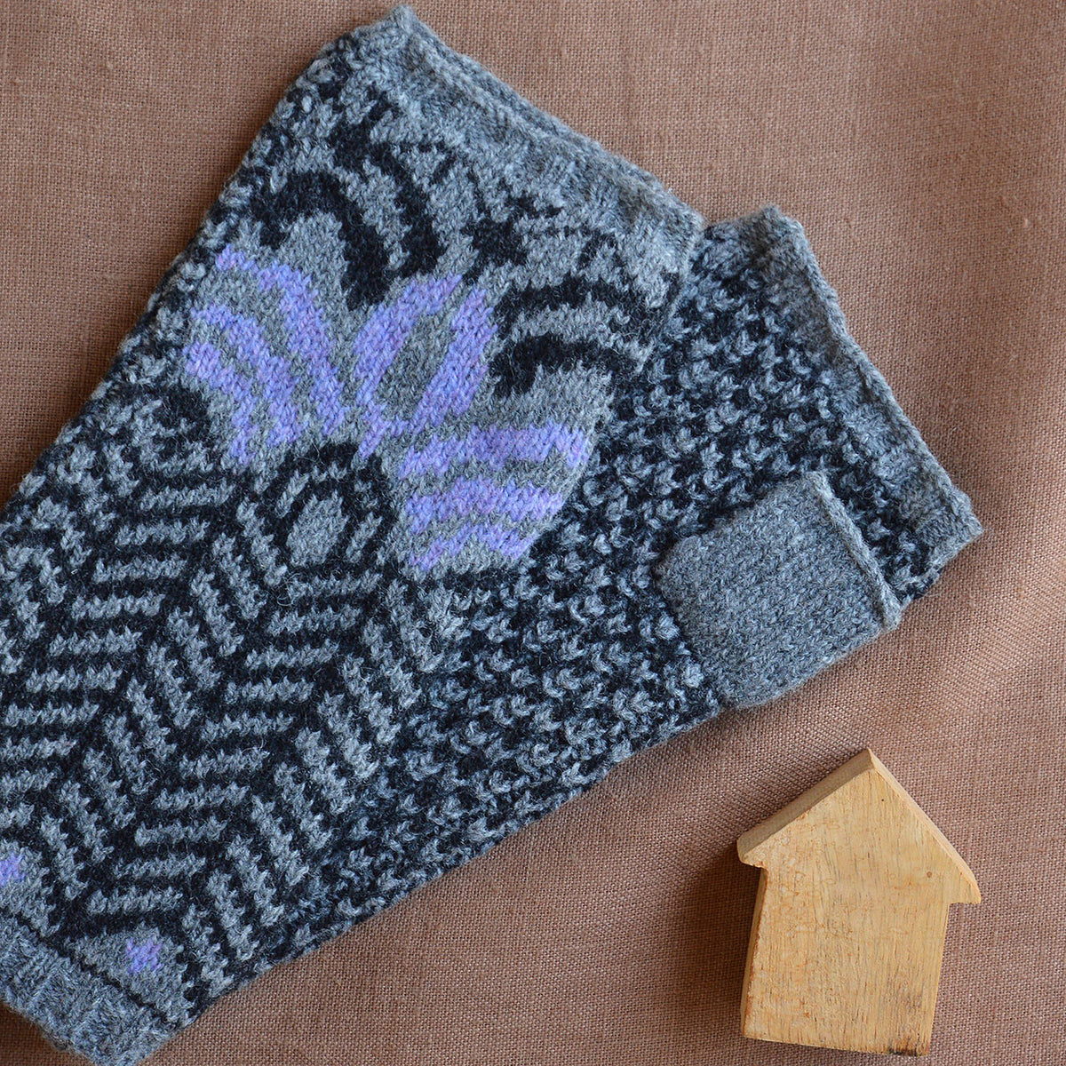 Jacquard Knit Hand Warmers - 100% Merino - Fager (Adults)