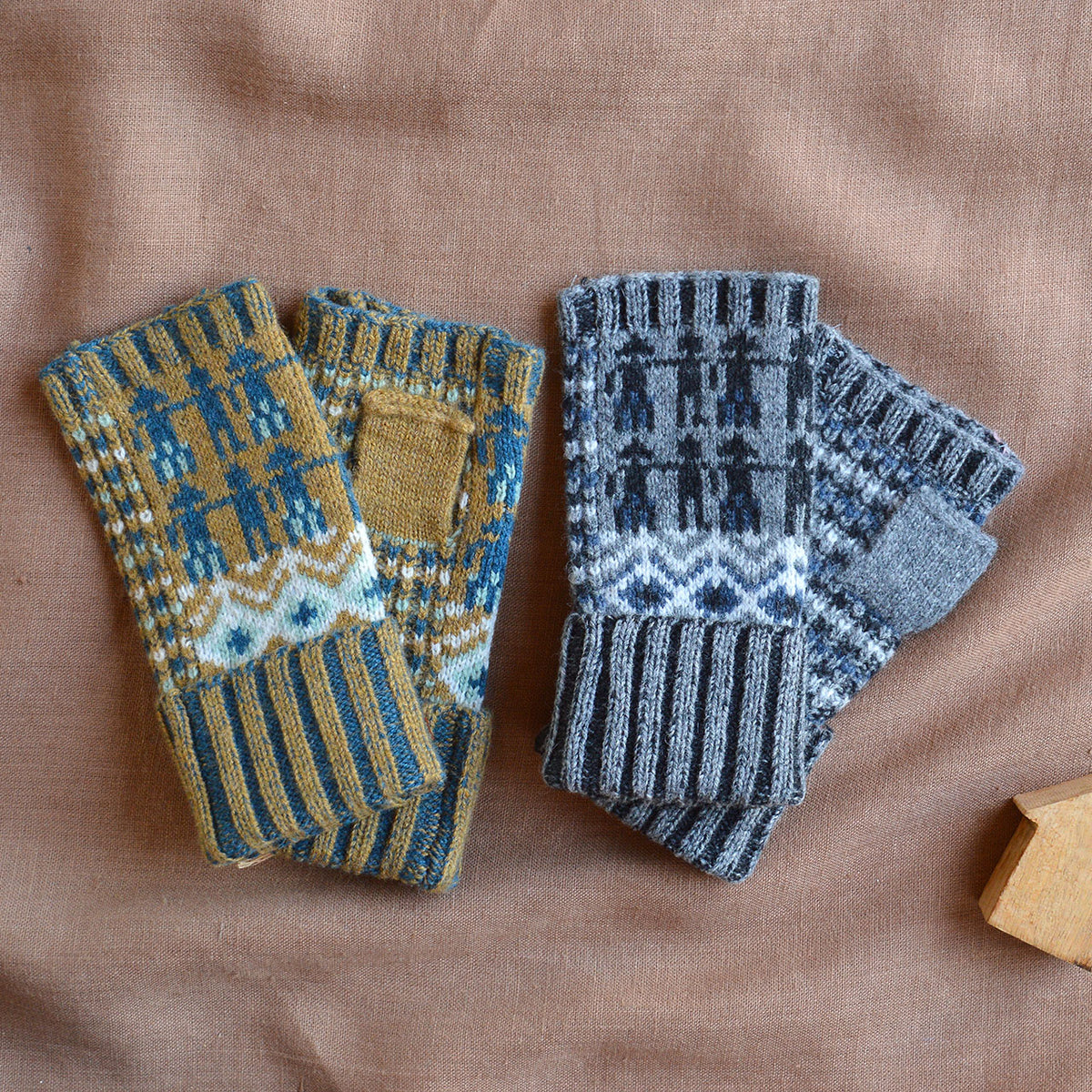 Jacquard Knit Hand Warmers - 100% Merino - Kören (Adults)