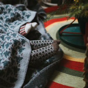 Jacquard Woven Cot Blanket - 100% Wool - Skogen (130x90cm)