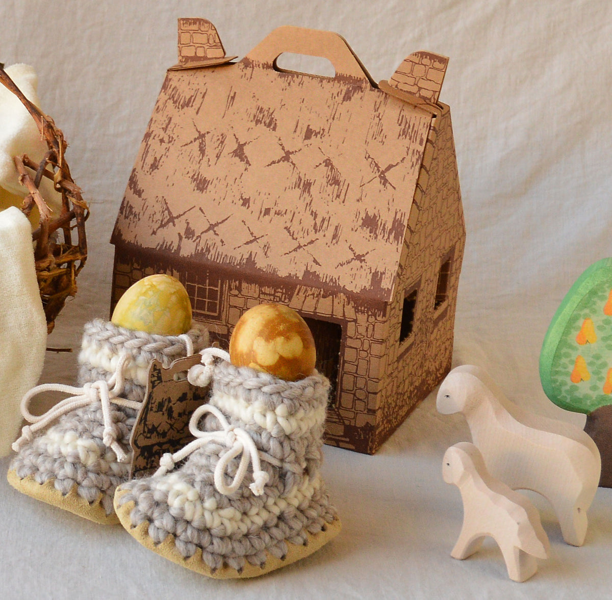 Padraig Cottage Flat Packed Gift Box