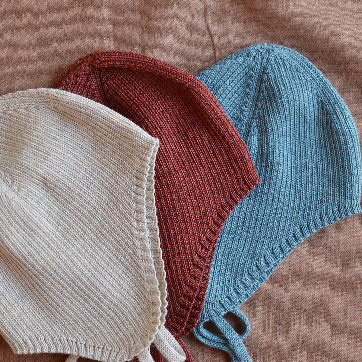Baby Knitted Wool/Silk Bonnet with Ties - Mio (premmie-6m)