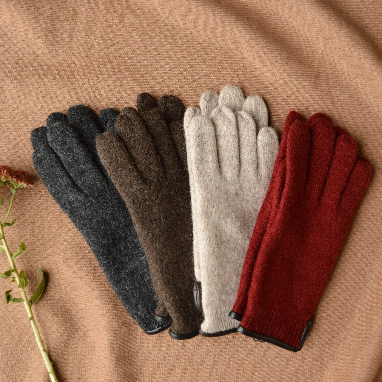 Adults Brushed Wool Gloves in 100% Organic Merino