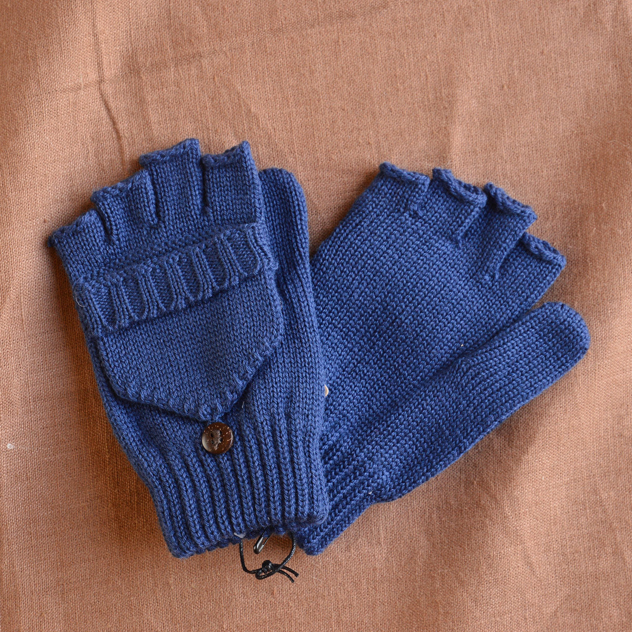 Child's Button Back Mittens - 100% Organic Merino Wool (1-8y+)