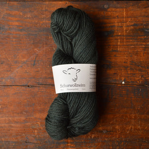 Plant Dyed 100% Virgin Wool Yarn (100g 4-ply 175m) *Last ones