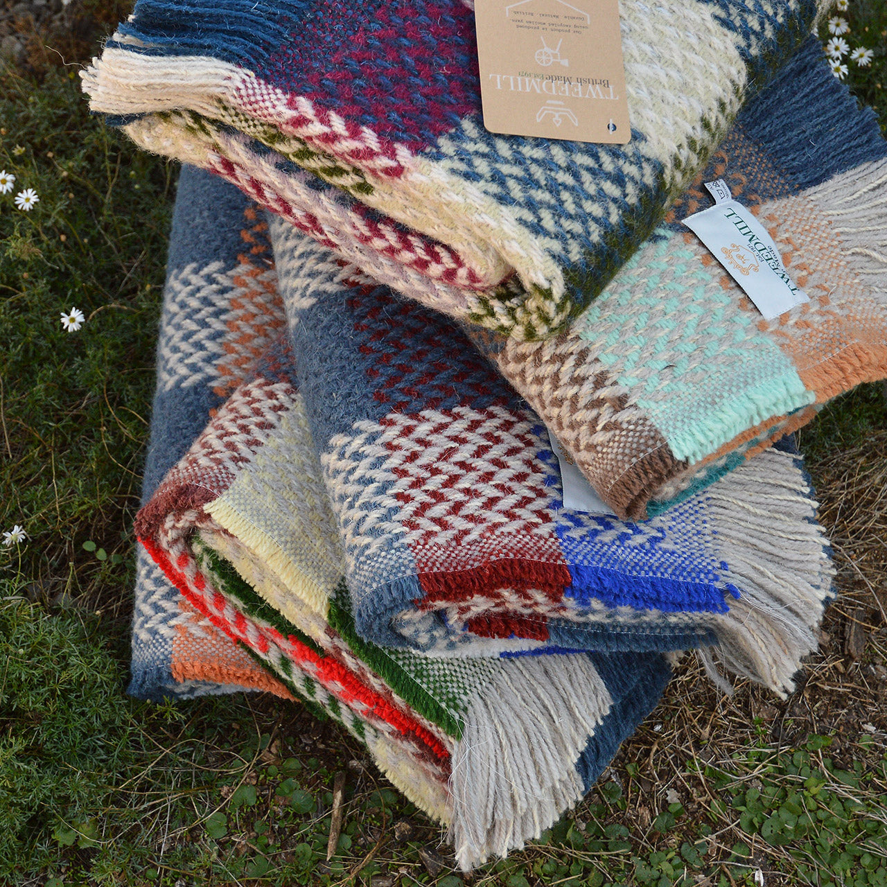 100% Recycled Wool Chunky Celtic Weave Blanket/Rug (120x150cm) *Restocking 2026