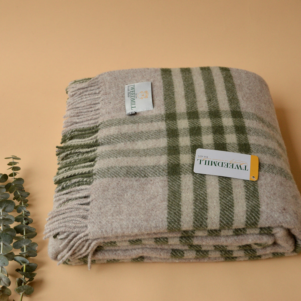 Extra Large Throw in 100% Wool - Hex Check - Olive (150x240cm)