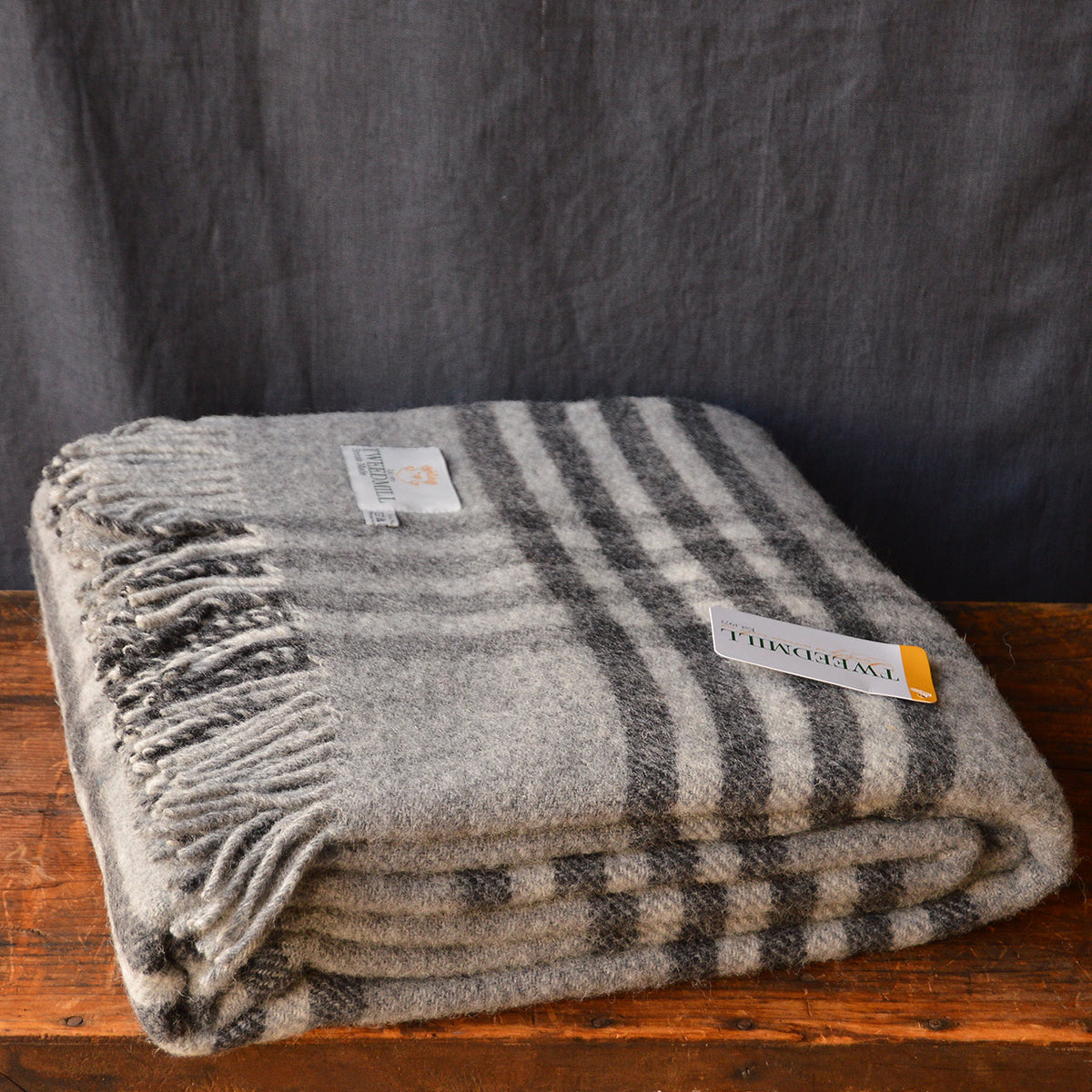 Extra Large Throw - 100% Wool - Hex Check - Charcoal (150x240cm)
