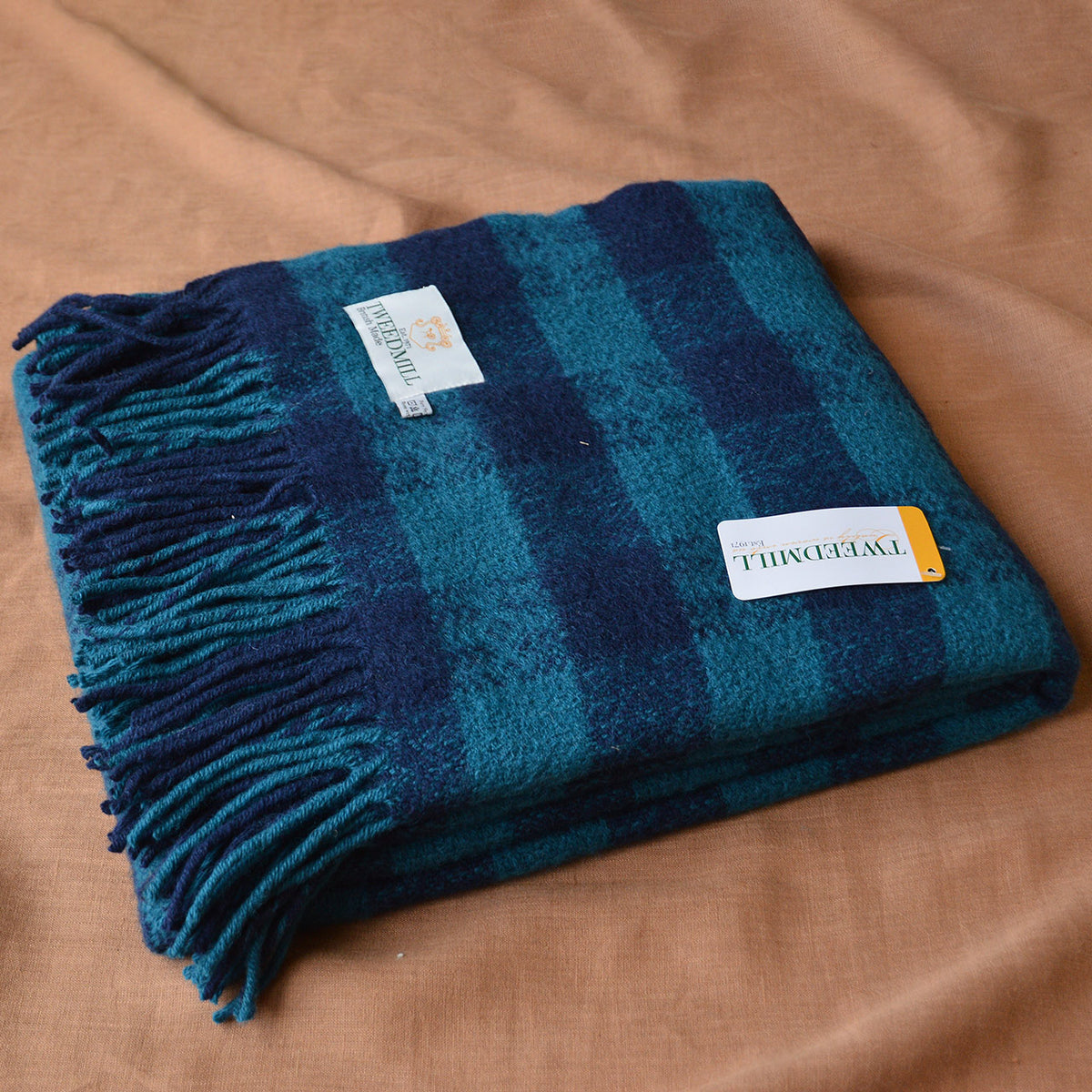 Drapers Throw - 100% Wool - Hutton Check - Navy (150x183cm)