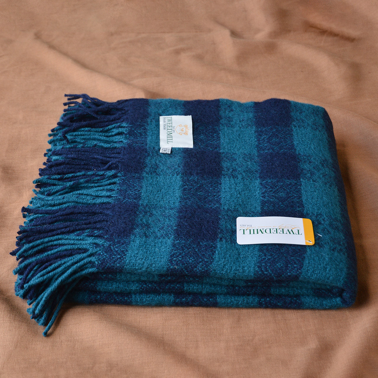 Drapers Throw - 100% Wool - Hutton Check - Navy (150x183cm)
