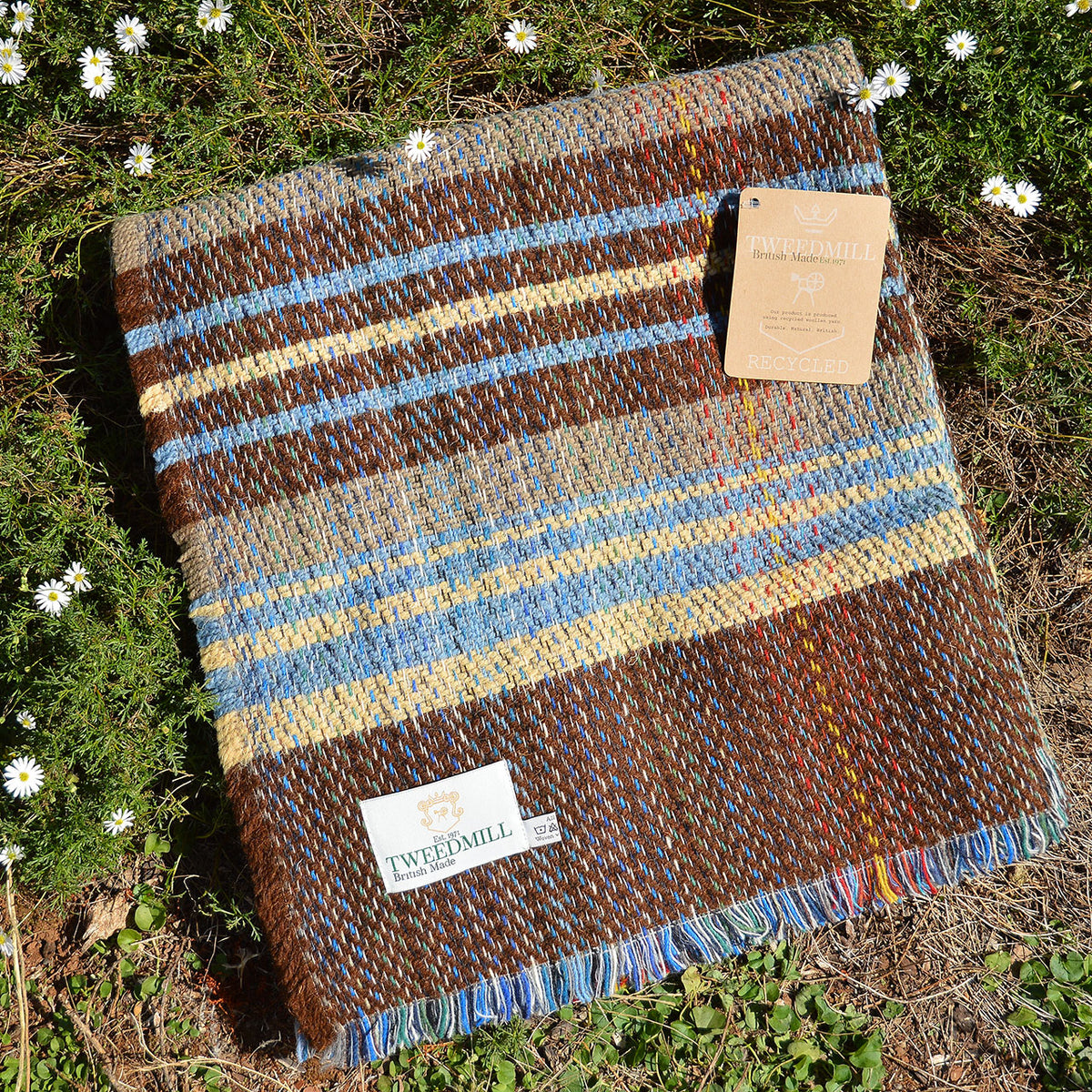 100% Random Recycled Wool Blanket/Rug - Large (183x150cm)