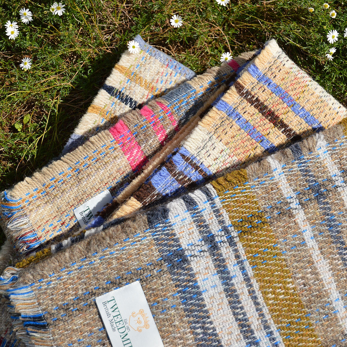 100% Random Recycled Wool Blanket/Rug - Large (183x150cm)