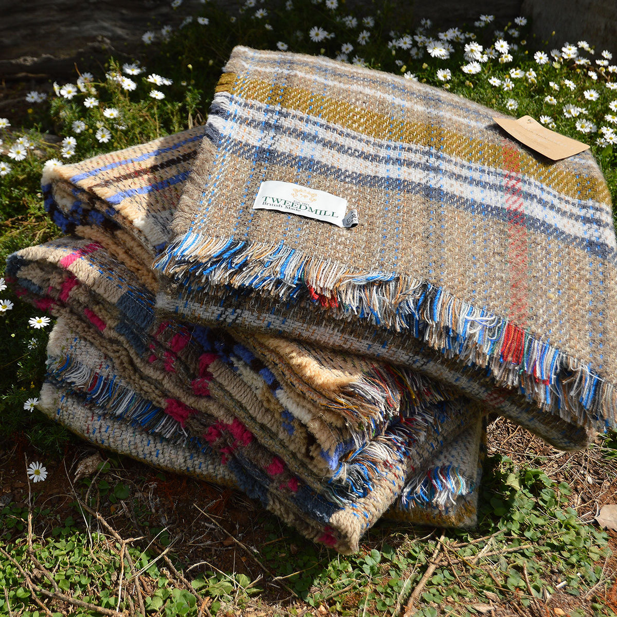 100% Random Recycled Wool Blanket/Rug - Large (183x150cm)