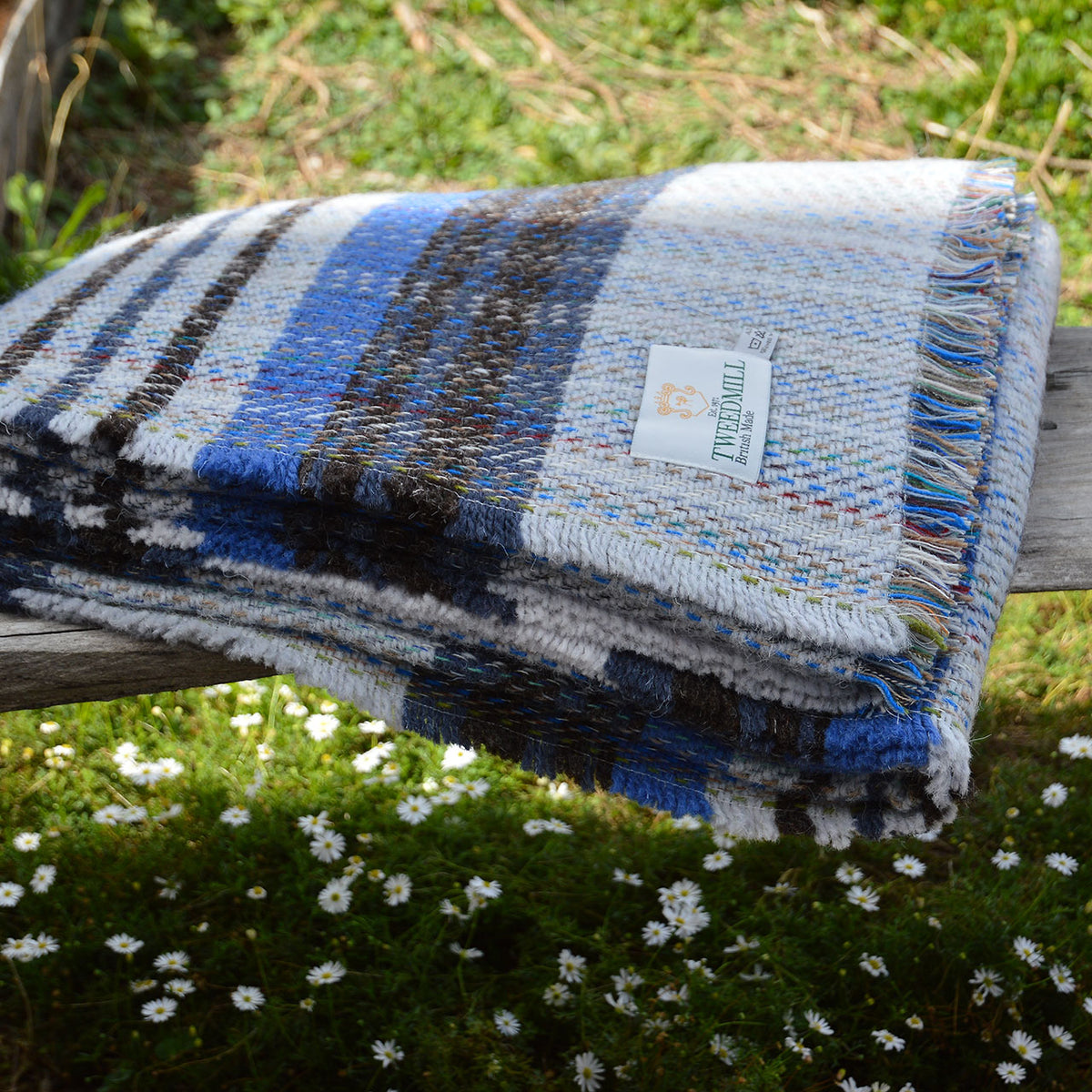 100% Random Recycled Wool Blanket/Rug - Large (183x150cm)