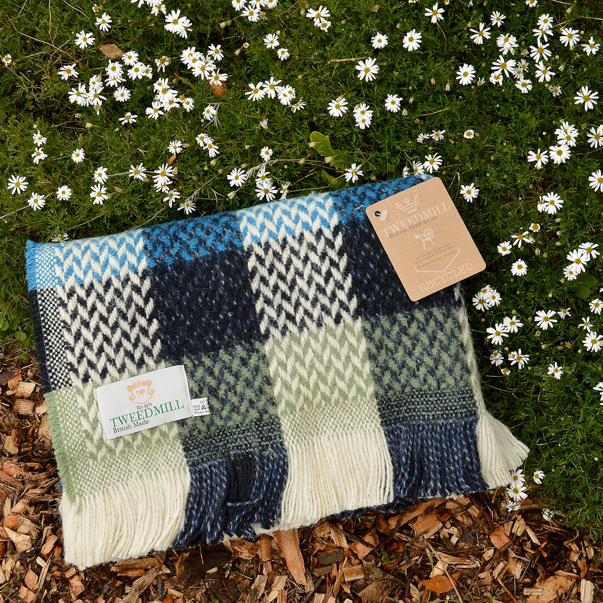 100% Recycled Wool Chunky Celtic Weave Blanket/Rug (150x120cm)