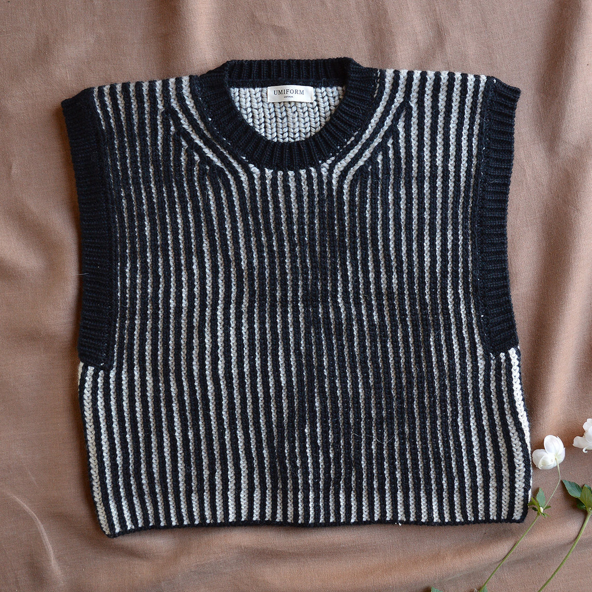 Women's Chunky Brioche Vest - 100% Highland Wool - Black/Ecru (S-L)