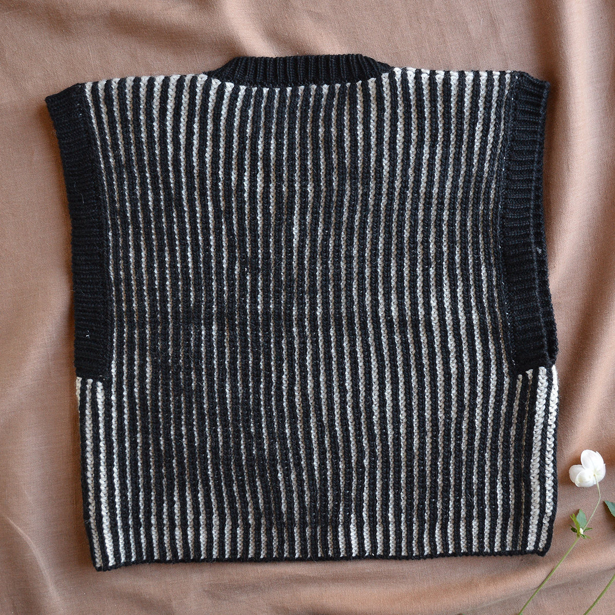 Women's Chunky Brioche Vest - 100% Highland Wool - Black/Ecru (S-L)