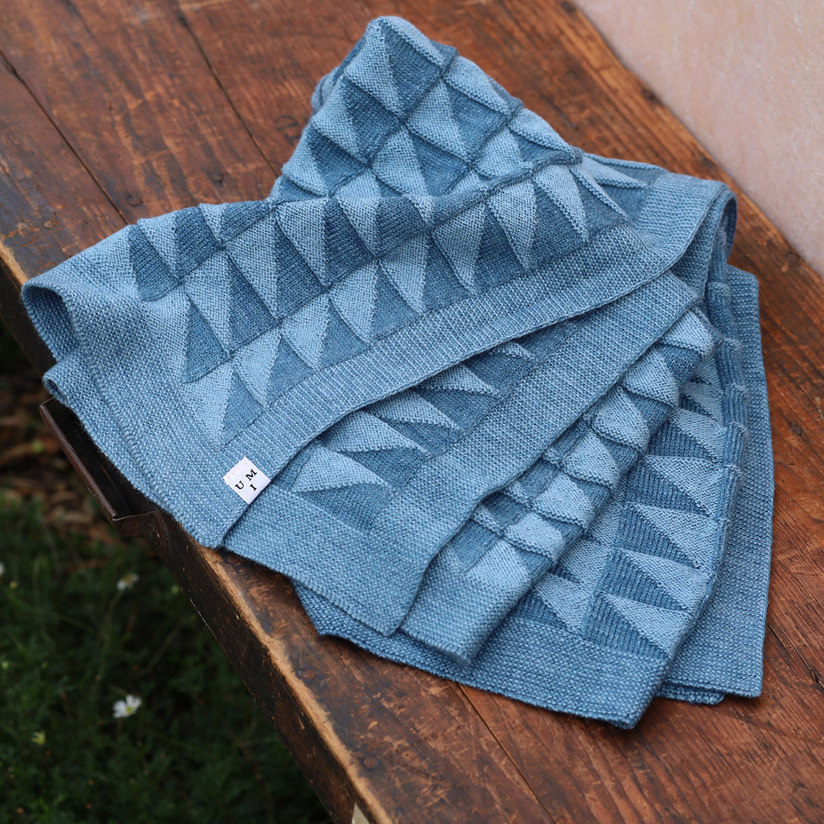 Baby Blanket Triangles - 100% Organic Plant Dyed GOTS Merino Wool (94x78m)