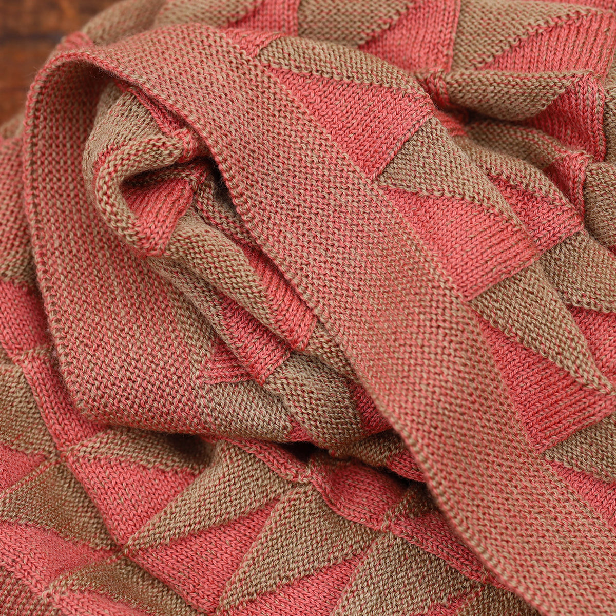 Baby Blanket Triangles - 100% Organic Plant Dyed GOTS Merino Wool (94x78m)