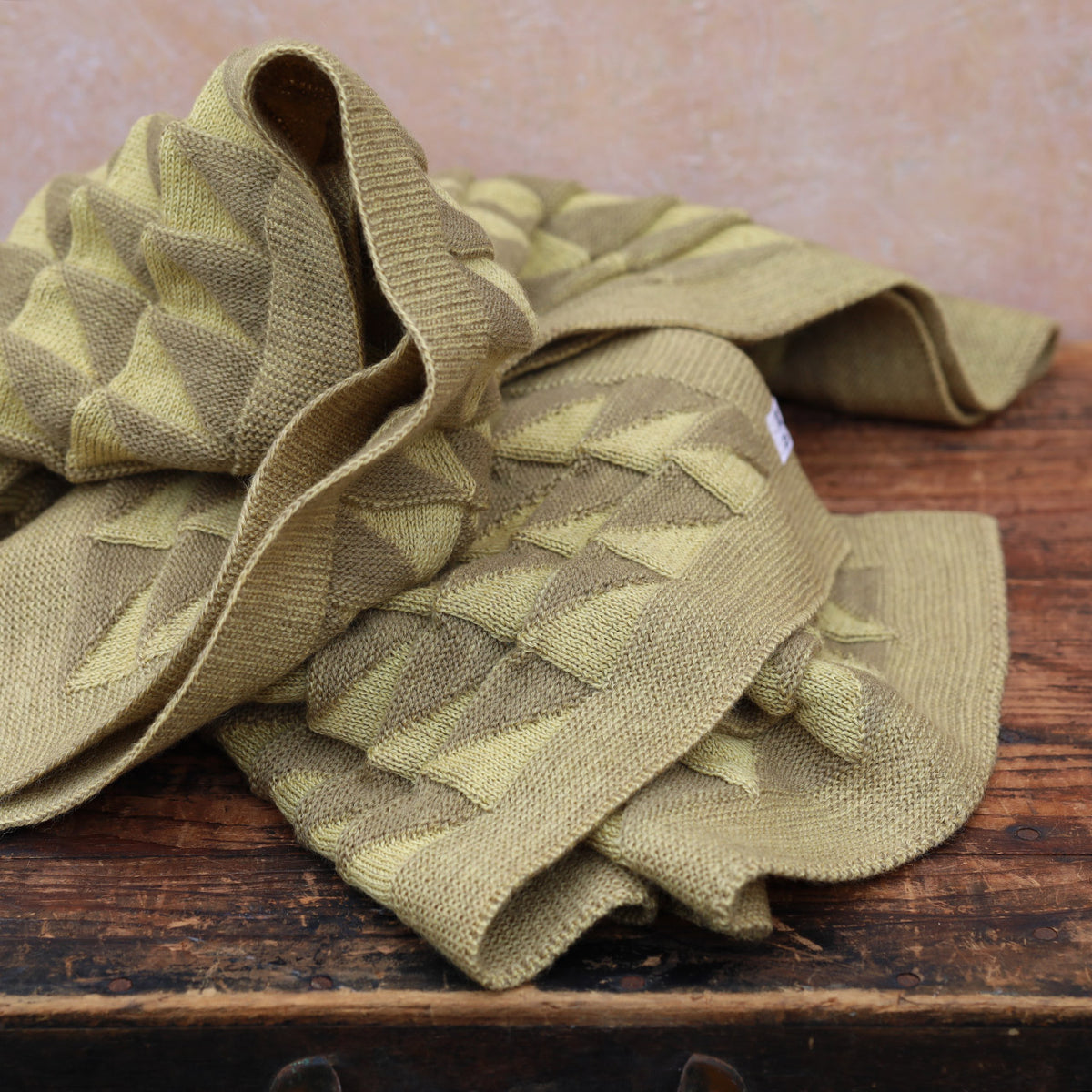 Baby Blanket Triangles - 100% Organic Plant Dyed GOTS Merino Wool (94x78m)