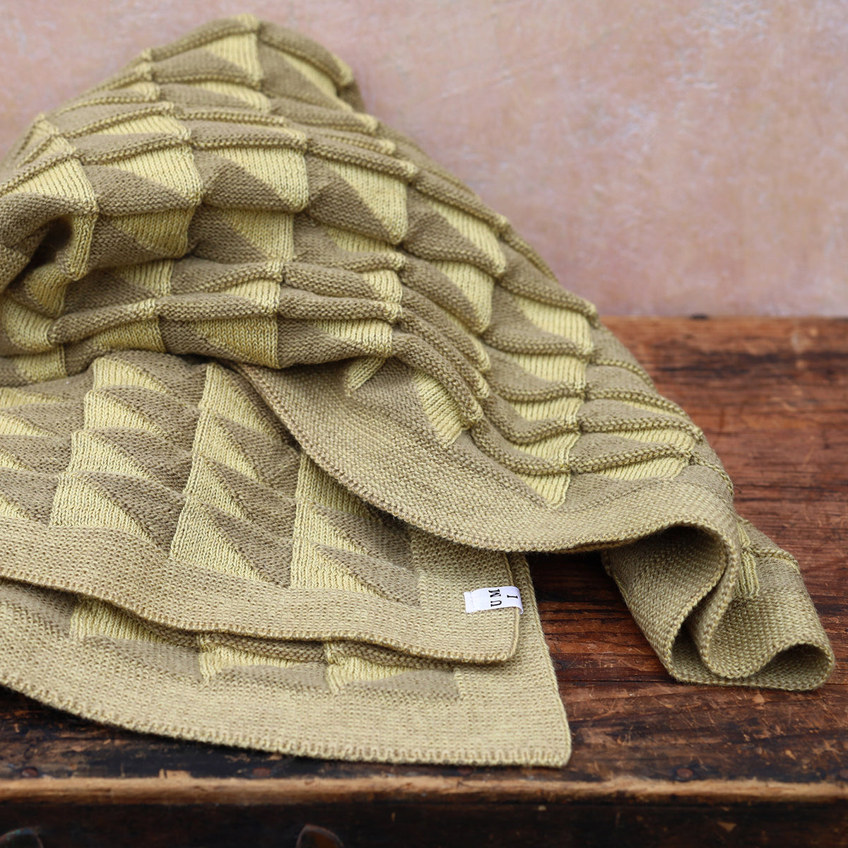 Baby Blanket Triangles - 100% Organic Plant Dyed GOTS Merino Wool (94x78m)