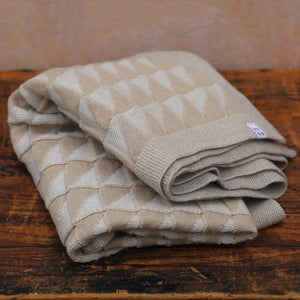 Baby Blanket Triangles - 100% Organic Plant Dyed GOTS Merino Wool (94x78m)