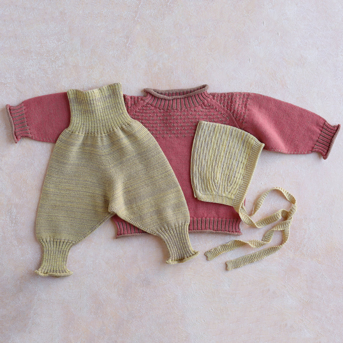 Baby Bonnet - 100% Organic Plant Dyed GOTS Merino Wool (0-24m)