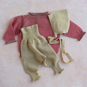 Baby Bonnet - 100% Organic Plant Dyed GOTS Merino Wool (0-24m)