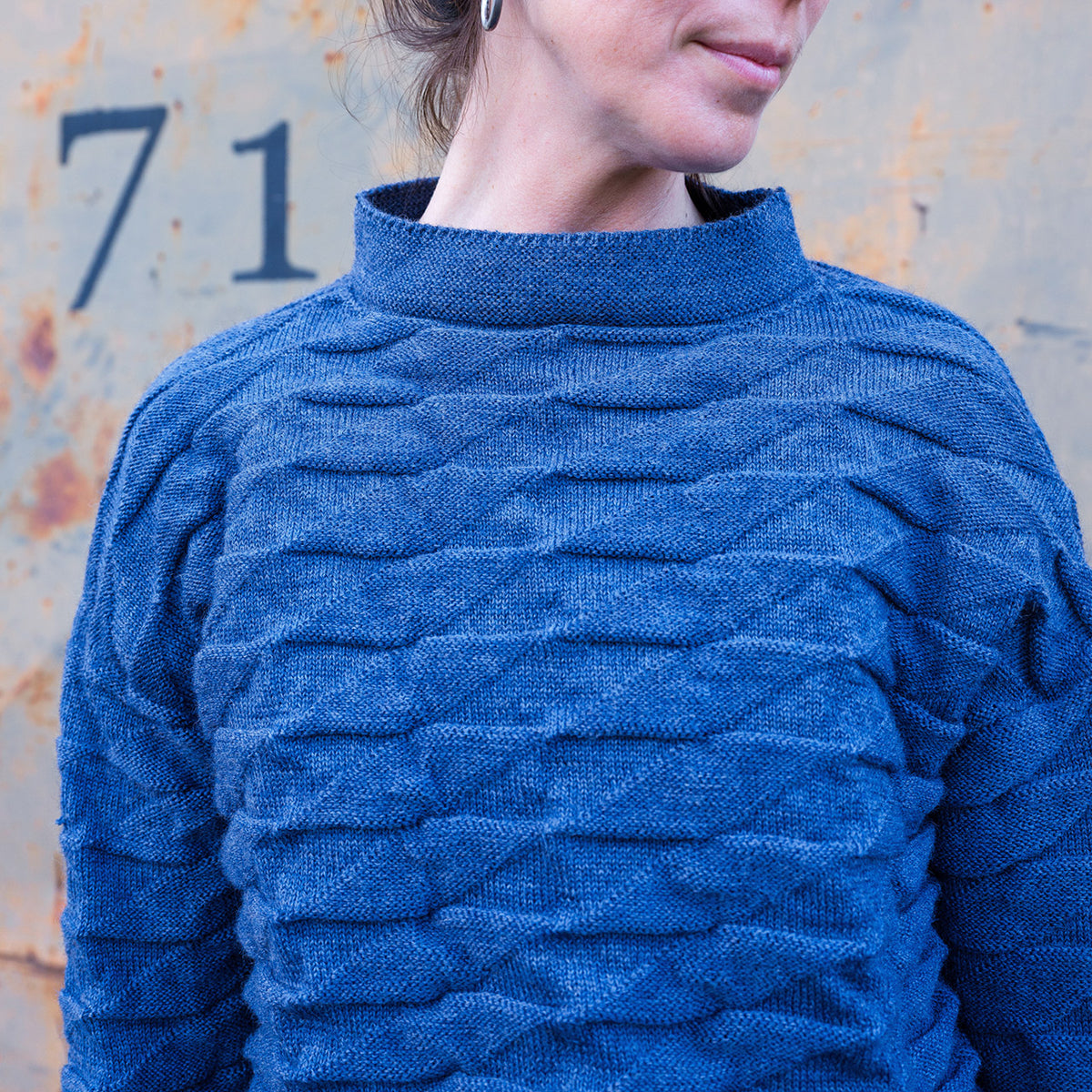 Helix Short Jumper - 100% Pure Wool - Blue