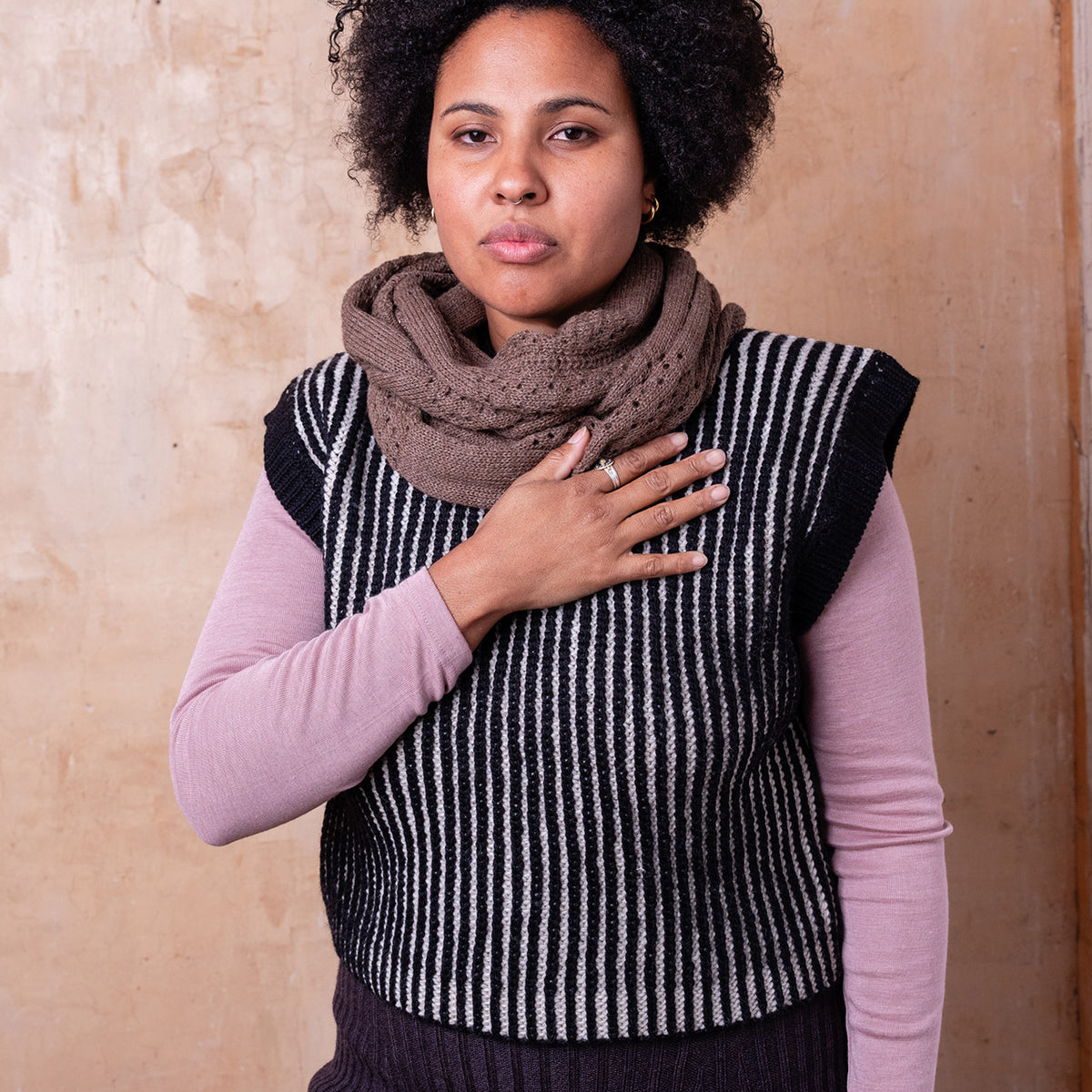 Neo Chunky Brioche Vest - 100% Highland Wool - Black/Ecru (S-L)