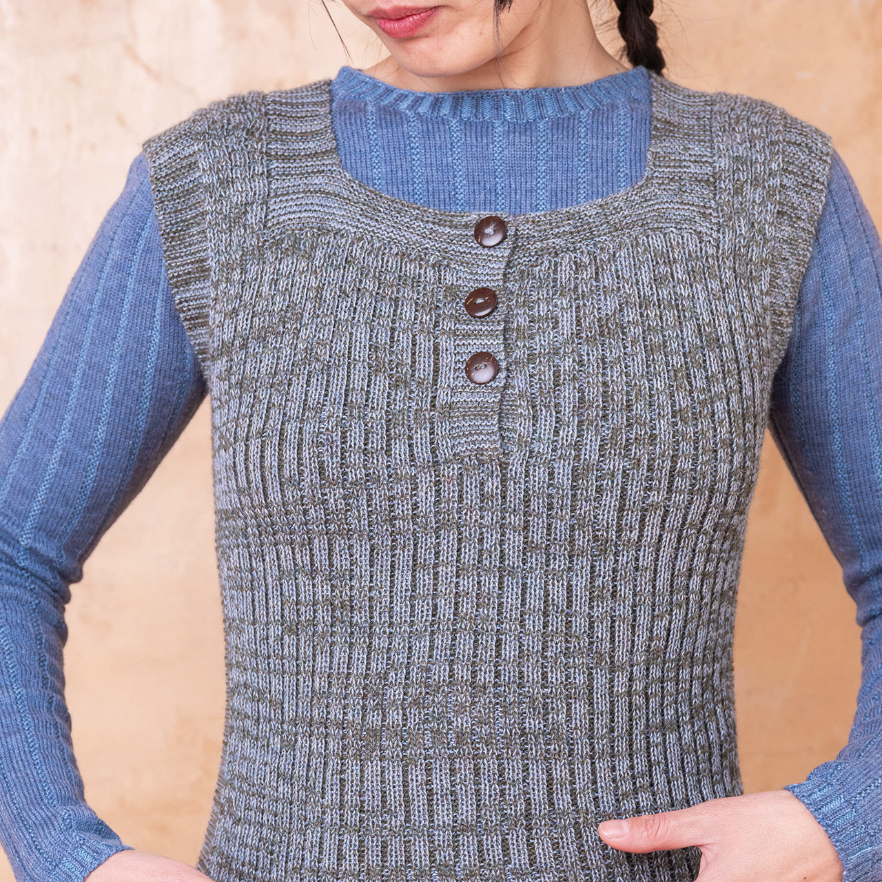 Rica Vest - 100% Baby Alpaca - Light Blue/Sheoak