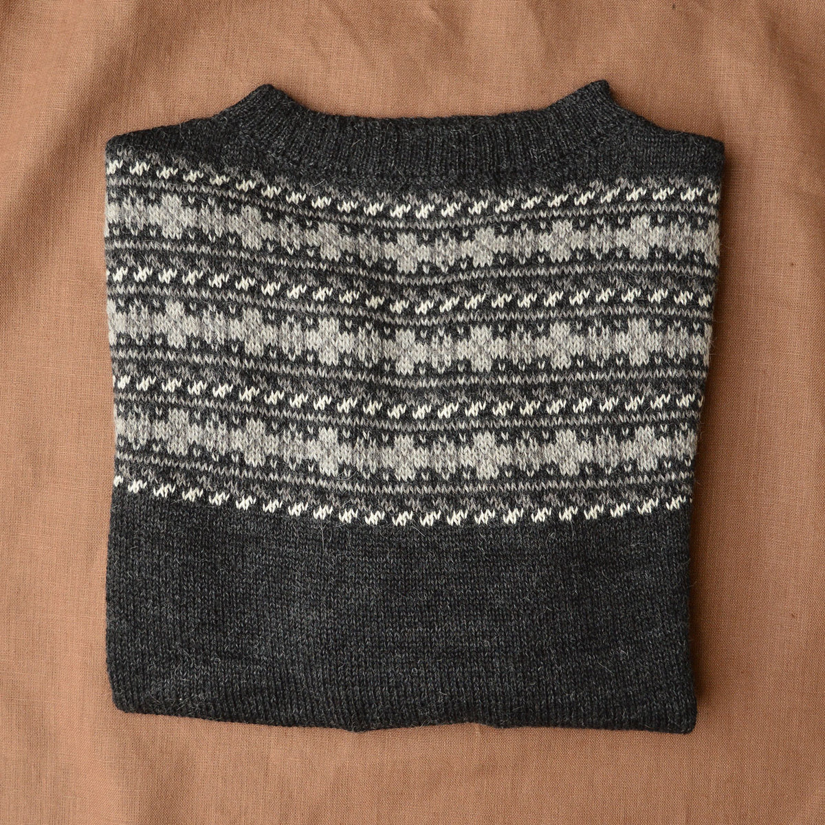 Women's Fairisle Vintage Yoke Sweater - 100% Baby Alpaca - Monochrome (M-L) *Last ones