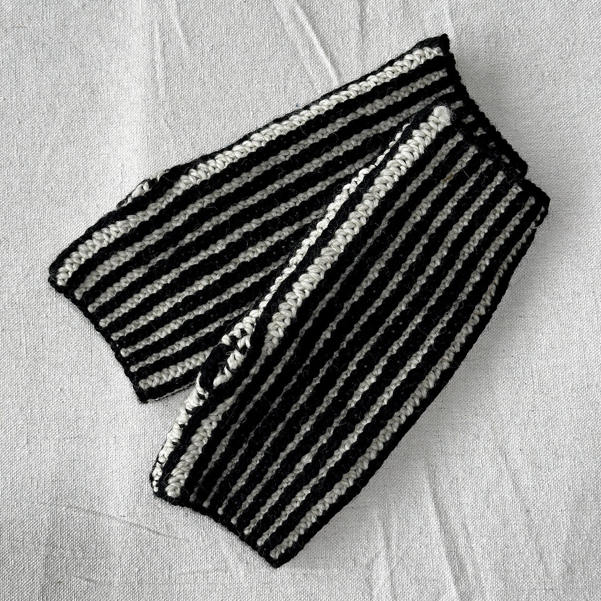 Brioche Handwarmers - 100% Chunky Highland Wool - Black/Ecru (Adult)