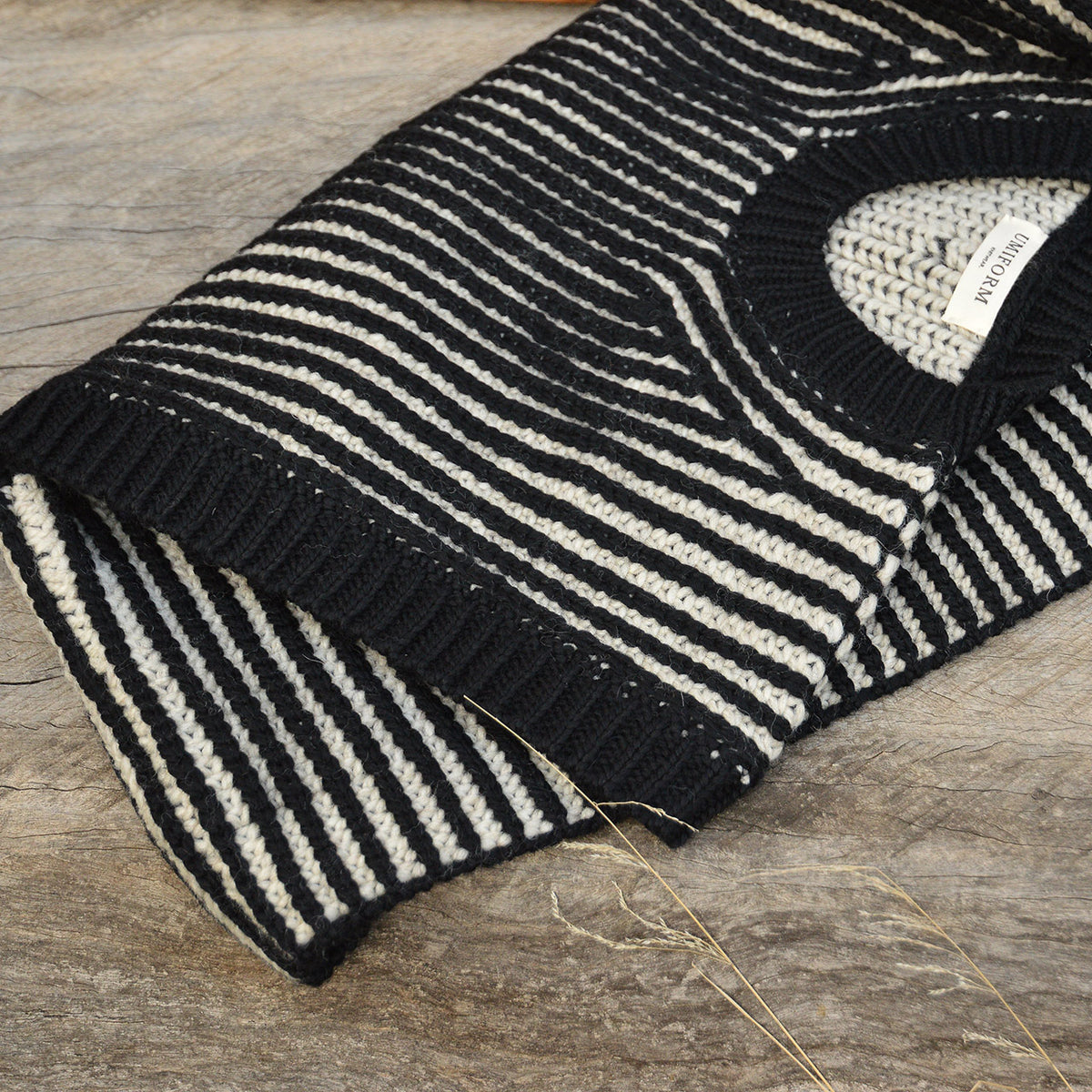 Women's Chunky Brioche Vest - 100% Highland Wool - Black/Ecru (S-L)