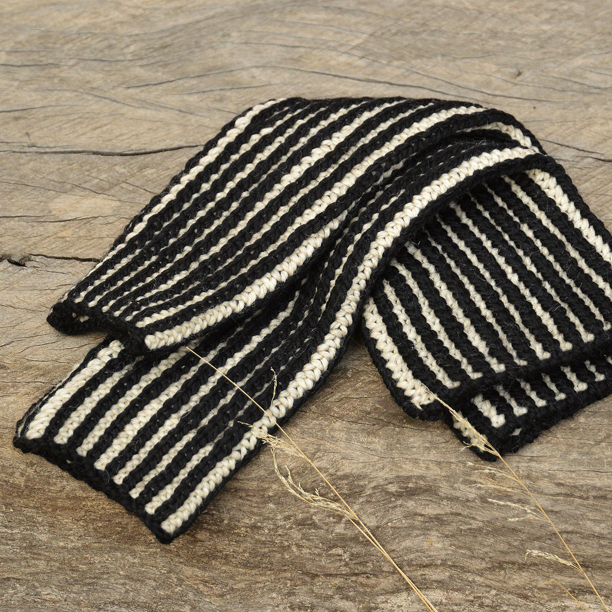 Brioche Legwarmers - 100% Chunky Highland Wool - Black/Ecru (Child-Adult)