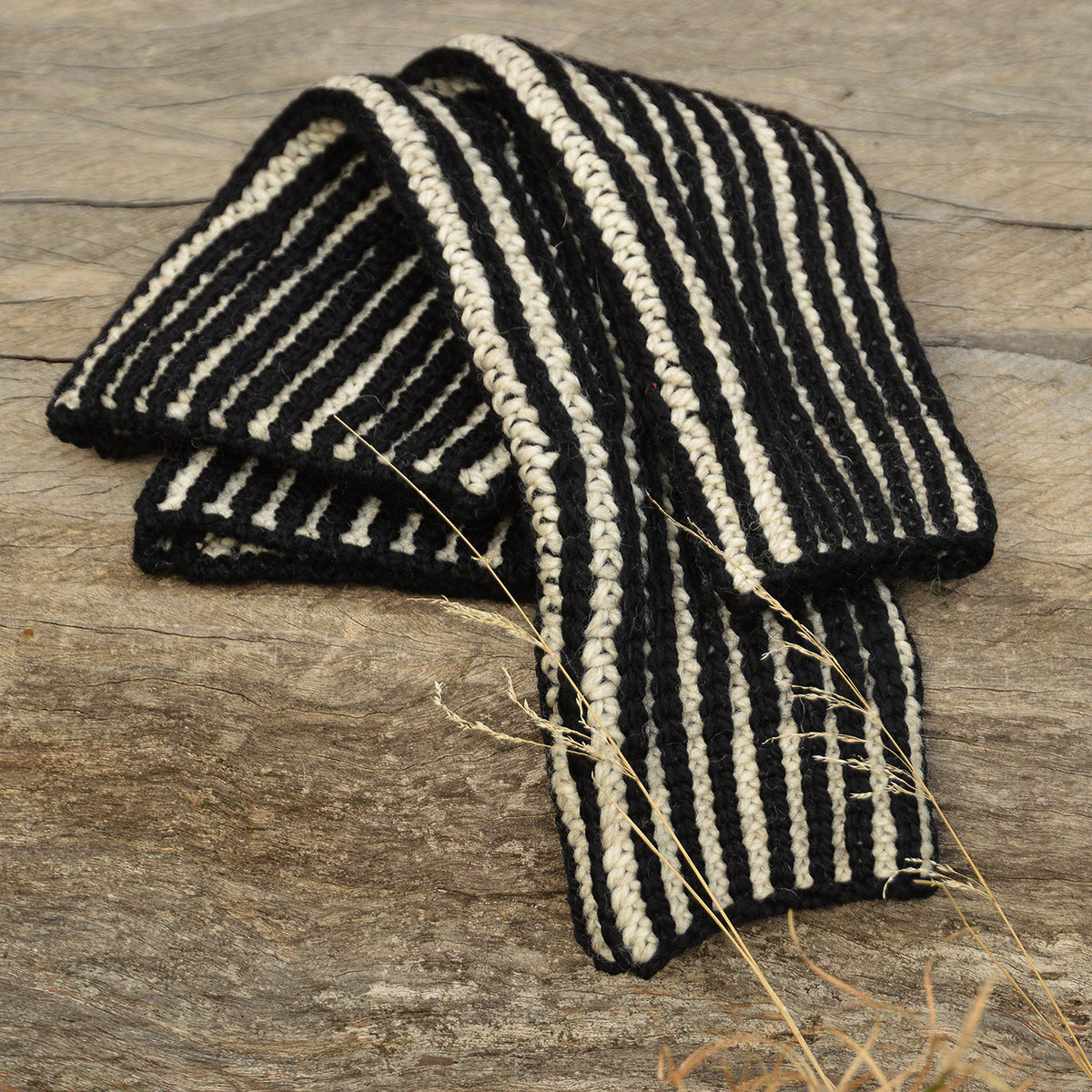 Brioche Legwarmers - 100% Chunky Highland Wool - Black/Ecru (Child-Adult)