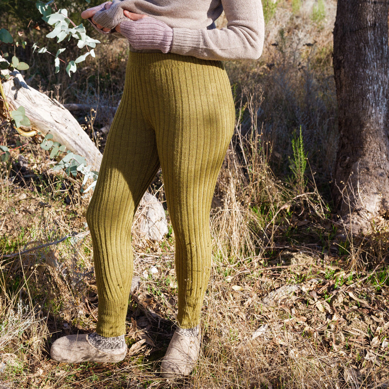 Women's Baby Alpaca High Waisted Knitted Rib Leggings - Pistachio (AW23)