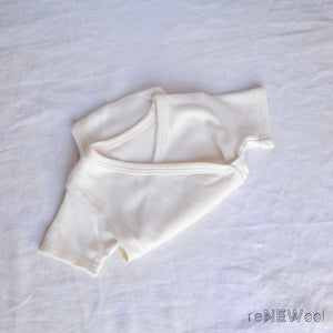 Baby Bodysuit kimono style in Organic Cotton (0-3m) *PRE-OWNED/NEW!