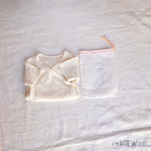 Baby Bodysuit kimono style in Organic Cotton (0-3m) *PRE-OWNED/NEW!
