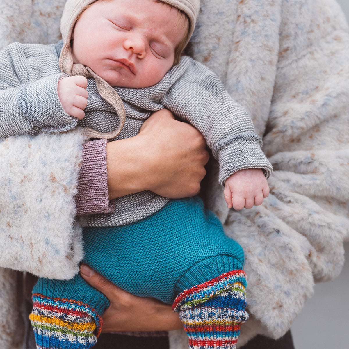 Women's Plush Cropped Cardi Jacket - 100% Wool - Multi-Dots *Last One!