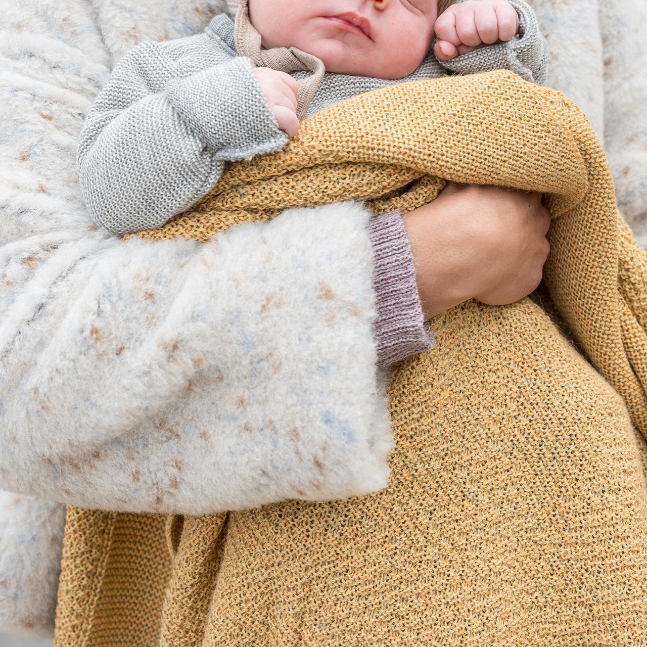 Heirloom Alpaca Baby Blanket - Golden Straw (90x90cm)