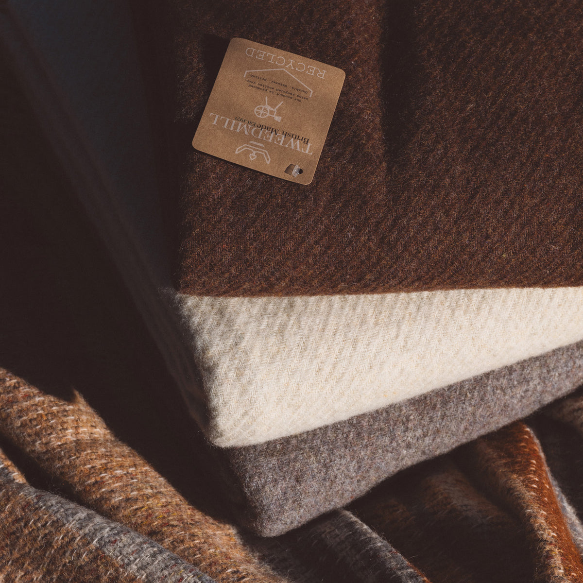 Diagonal Weave Throw - Recycled/Virgin Wool Blend (183x150cm)