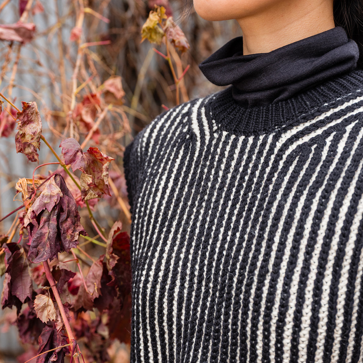 Women's Chunky Brioche Vest - 100% Highland Wool - Black/Ecru (S-L)