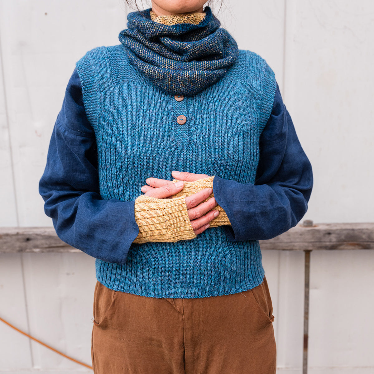 Women's Rico Vest - 100% Baby Alpaca - Light Peacock (S-L)