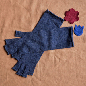 Long Fingerless Gloves in 100% Merino - Navy *SECONDS/MENDED