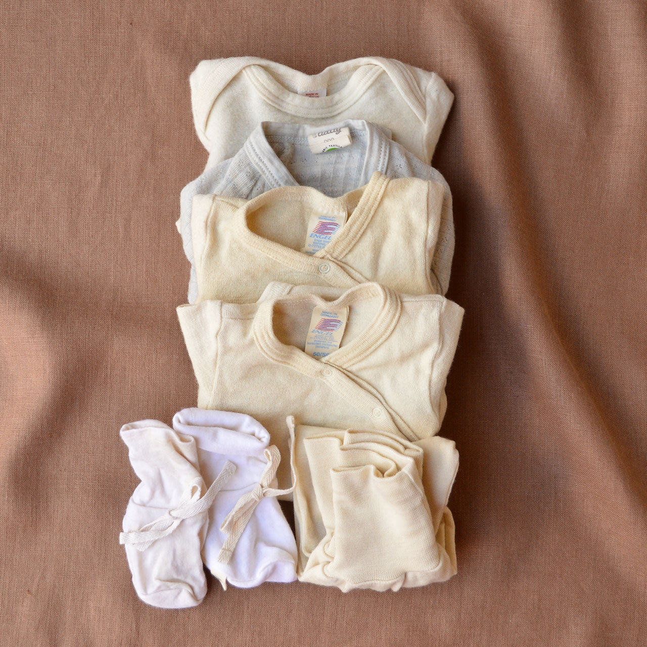Play Clothes Bundle 5 Pieces - Tully (Prem-2m) - PRE-LOVED