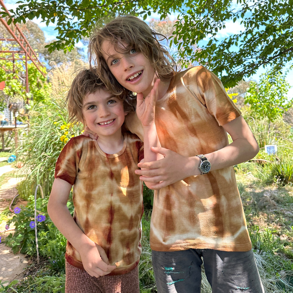 Child's Plant Dyed T-Shirt in Organic Cotton/Merino/Silk (2-12y)