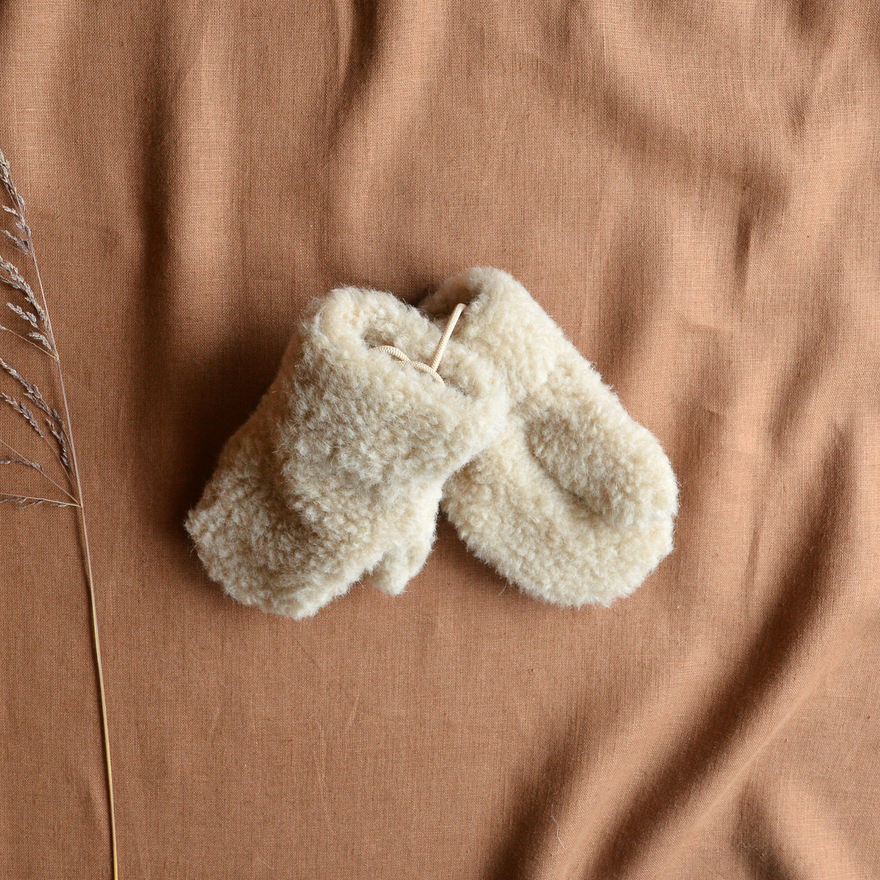 Mittens - 100% Wool Teddy Fleece - Beige (9m-8y)